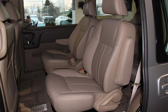 7-seat-van-gl8-rental-beijing-3